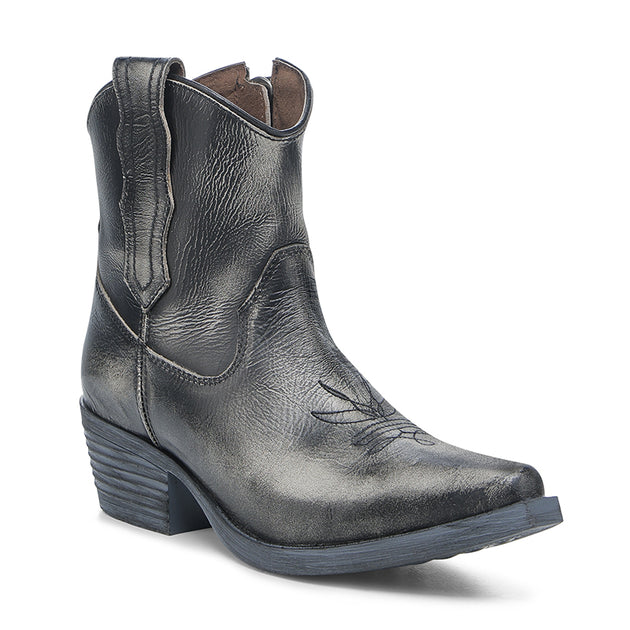 Women's Q7039 Embroidery J Toe Cowboy Boots Distressed Black
