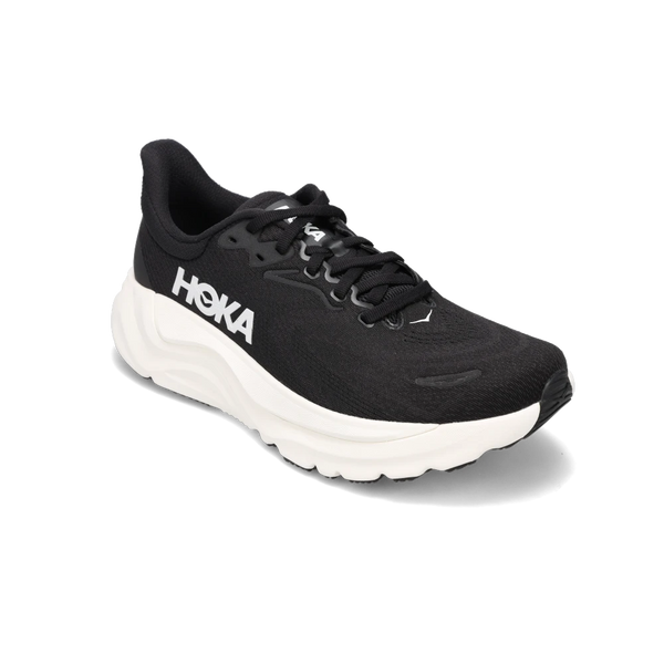 Shop Women's Arahi 8 Black/White | Women's Performance Shoes by