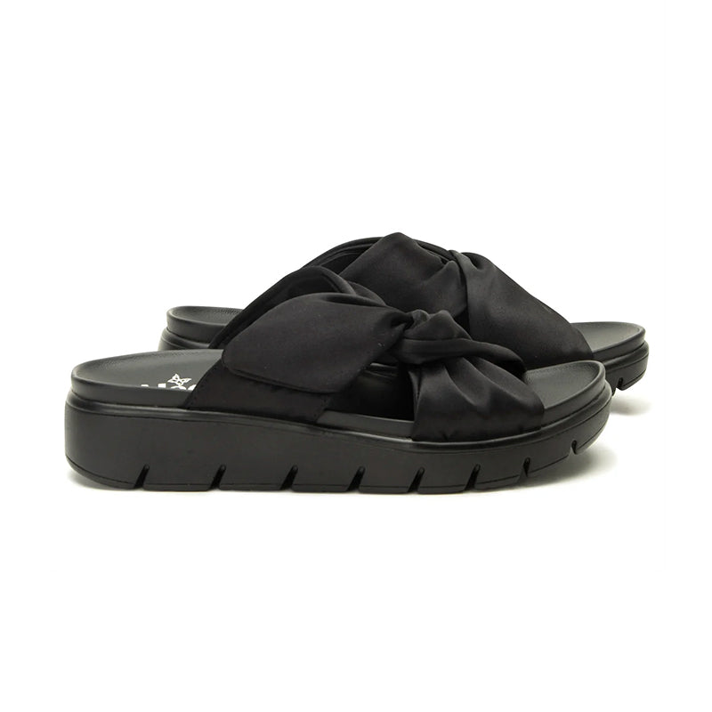Women's Rylie Black