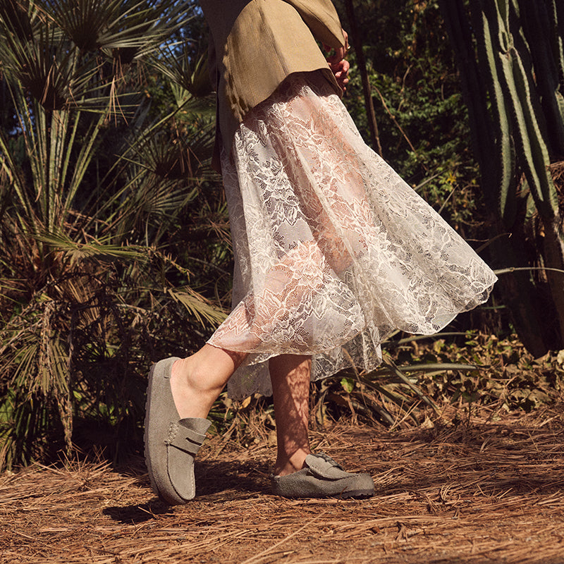 Women's Naples Wrapped Narrow Taupe Suede – Tradehome Shoes