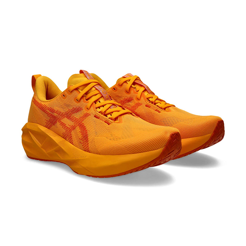 Shop Men's Novablast 5 Yamabuki/Anzu | Men's Performance Shoes by