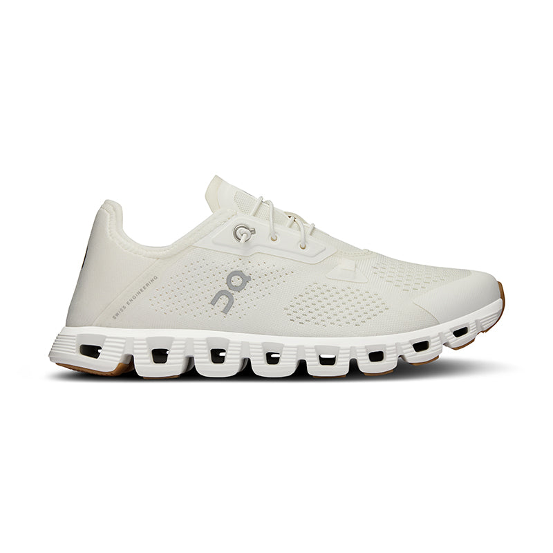 BRAND NEW On Cloud 5 offers all white size 10