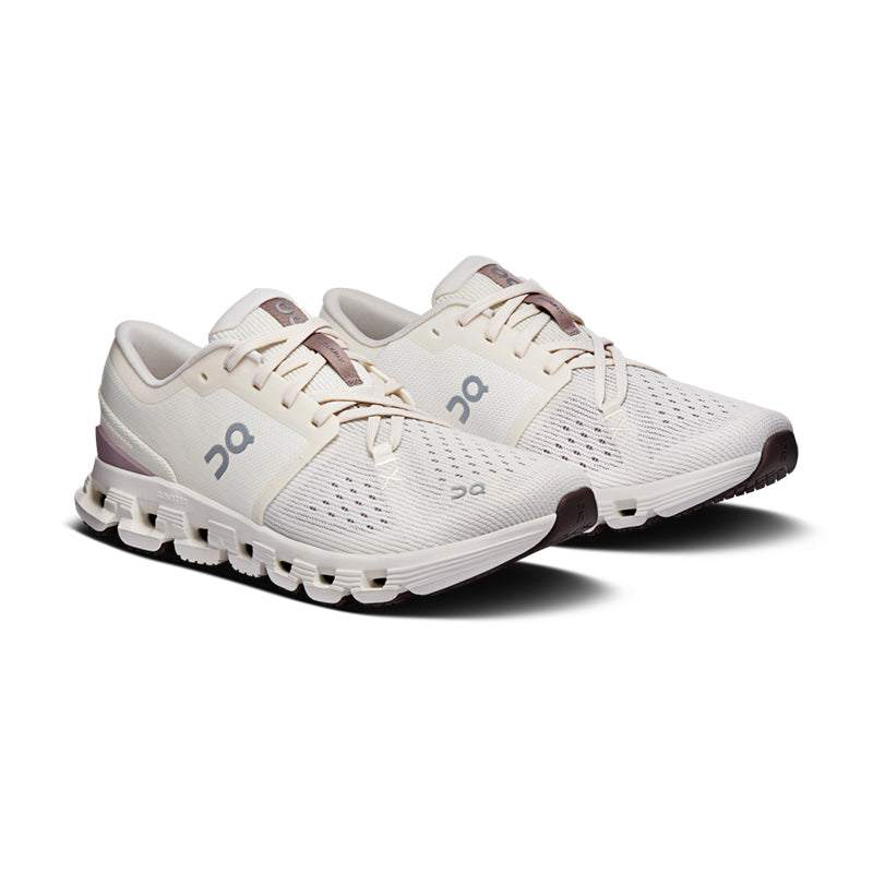 新品未使用　On cloud X 4 スニーカー　ホワイト　28cm Shop Women's Cloud X 4 Ivory/Heron | Women's Performance Shoes by