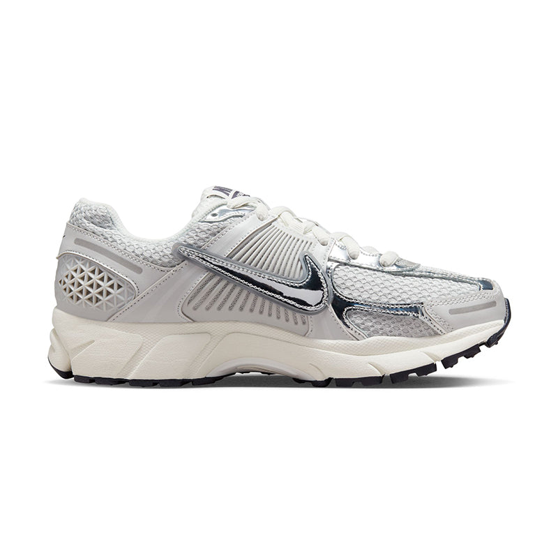 Women's Vomero 5 Photon Dust/Chrome – Tradehome Shoes
