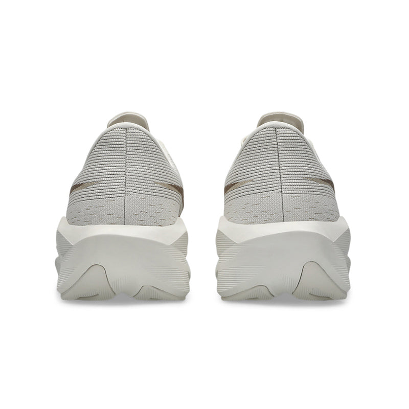 Men's Novablast 6 Soft Oat/Greige