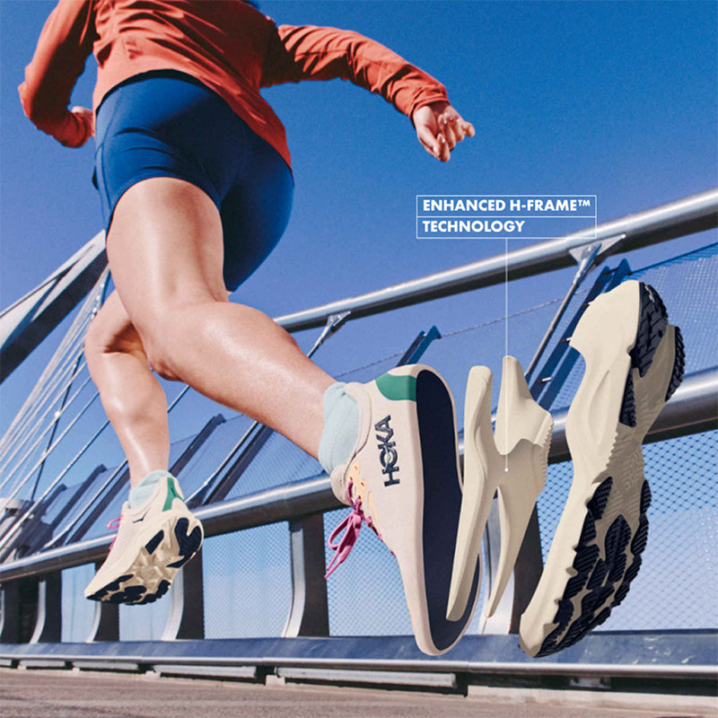 Shop Women's Arahi 8 White/White | Women's Performance Shoes by