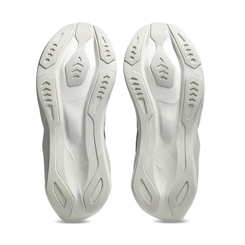 Men's Novablast 6 Soft Oat/Greige