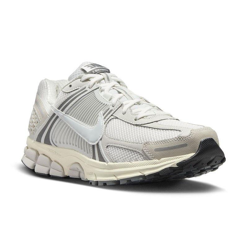 ニューベラス   トリム Men's Vomero 5 Platinum Tint/Dust/Cashmere – Tradehome Shoes