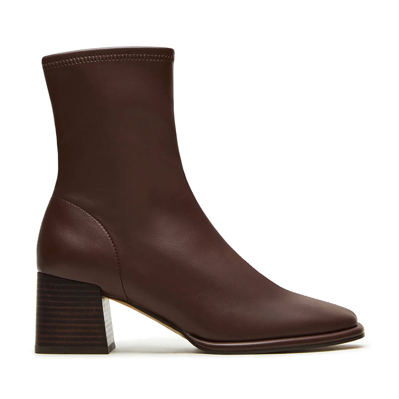 Women's Pammy Brown