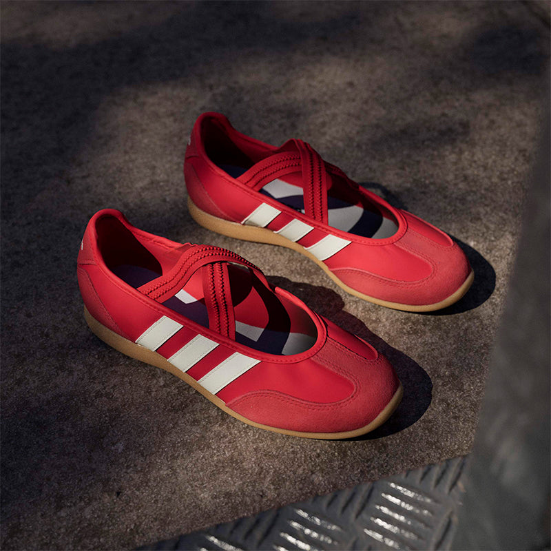 Women's Barreda Mary Jane Better Scarlet/Off White/Gum