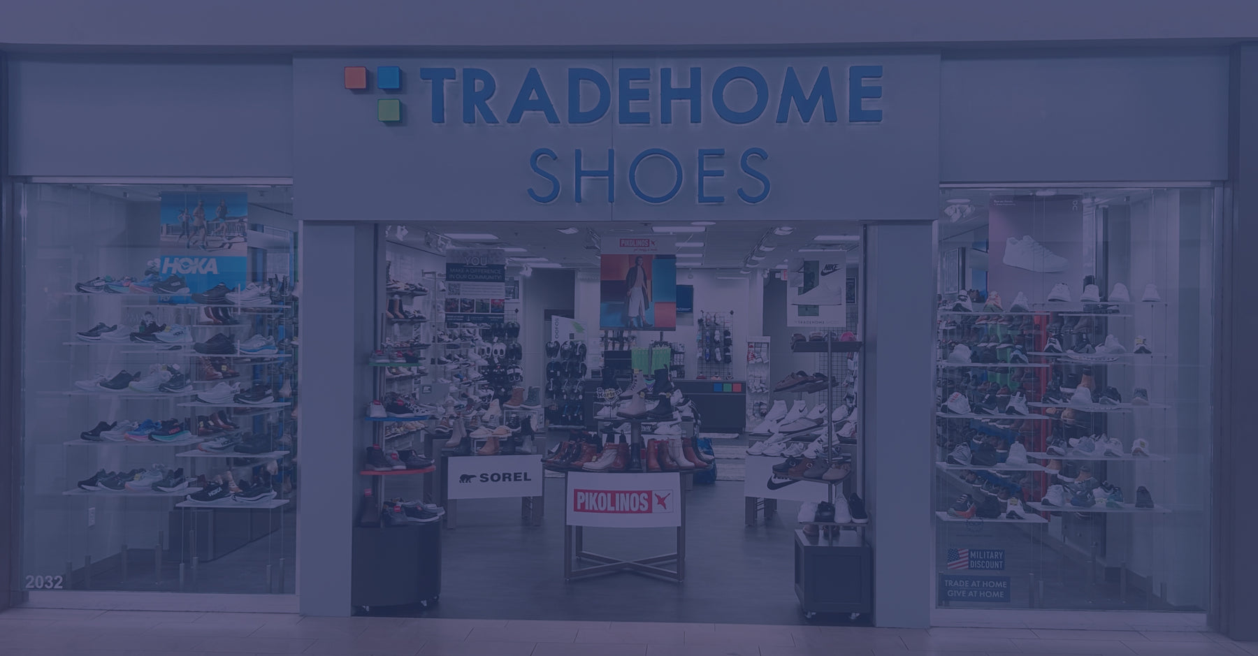 Front of a TRADEHOME Shoes location.