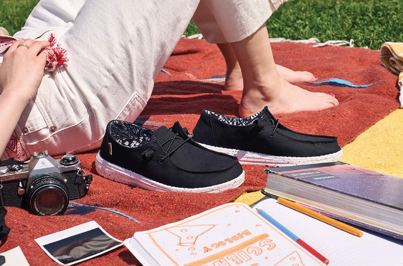 Tradehome Shoes