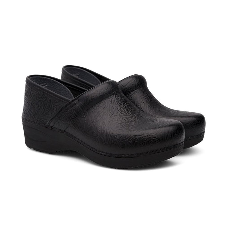 Danskoクローズドトゥスリッポン XP ブラック 38 Shop Women's XP 2.0 Black Foral Tooled | Women's Slip Ons Shoes by