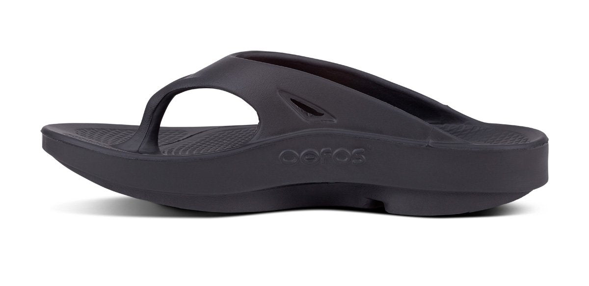 Shop Men's OOriginal Thong Black | Men's Sandals by Oofos
